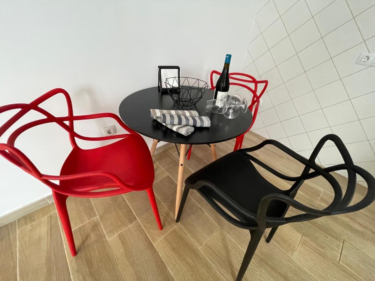 B-Rent Digital Apartment Zen Wifi Free คอร์ราเลโฮ ภายนอก รูปภาพ